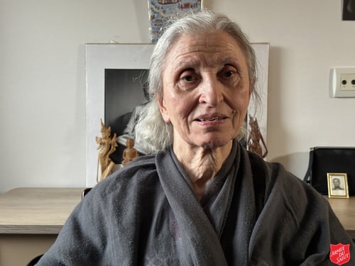 Photo témoignage avec logo